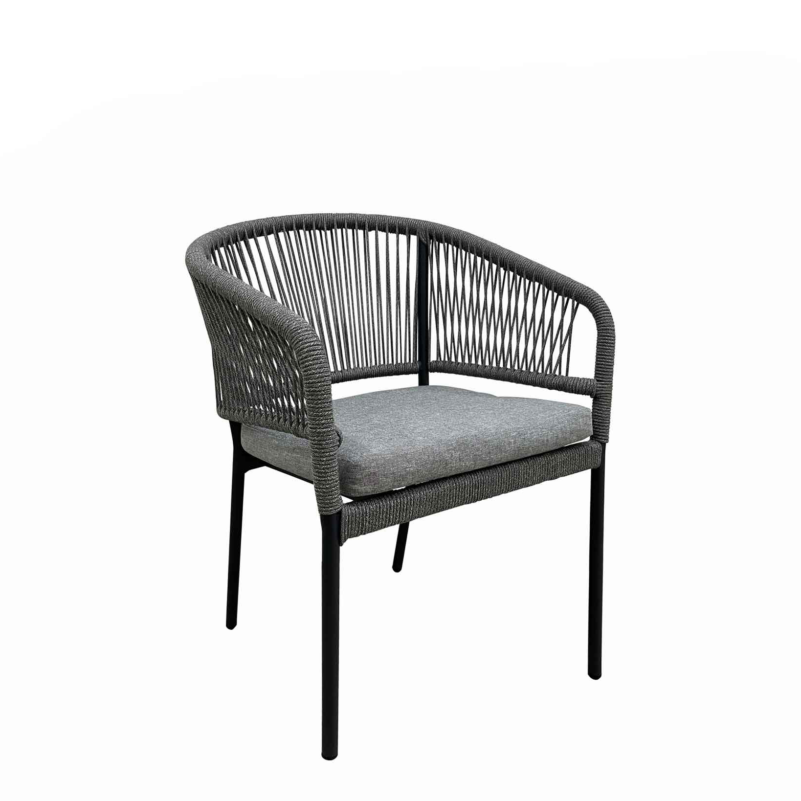 terrassenstuehle_gastronomie_densa_grey_vorderansicht Densa Grey Outdoorstuhl mit Armlehnen, Sitzkissen und Geflecht – Vorderansicht