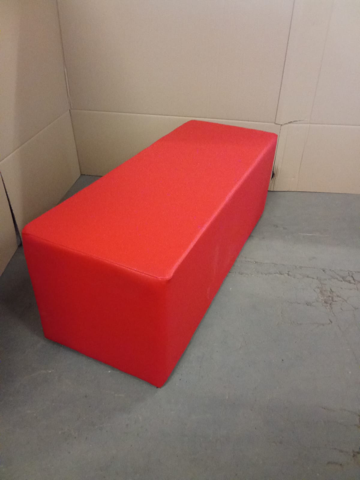 Sitzhocker 120cm (rot) Sonderposten