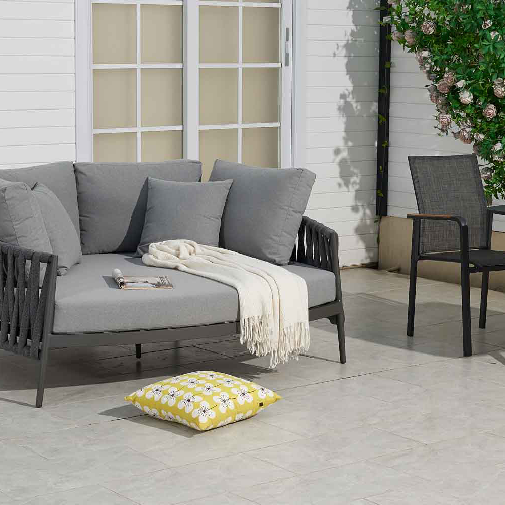 Cotara Daybed