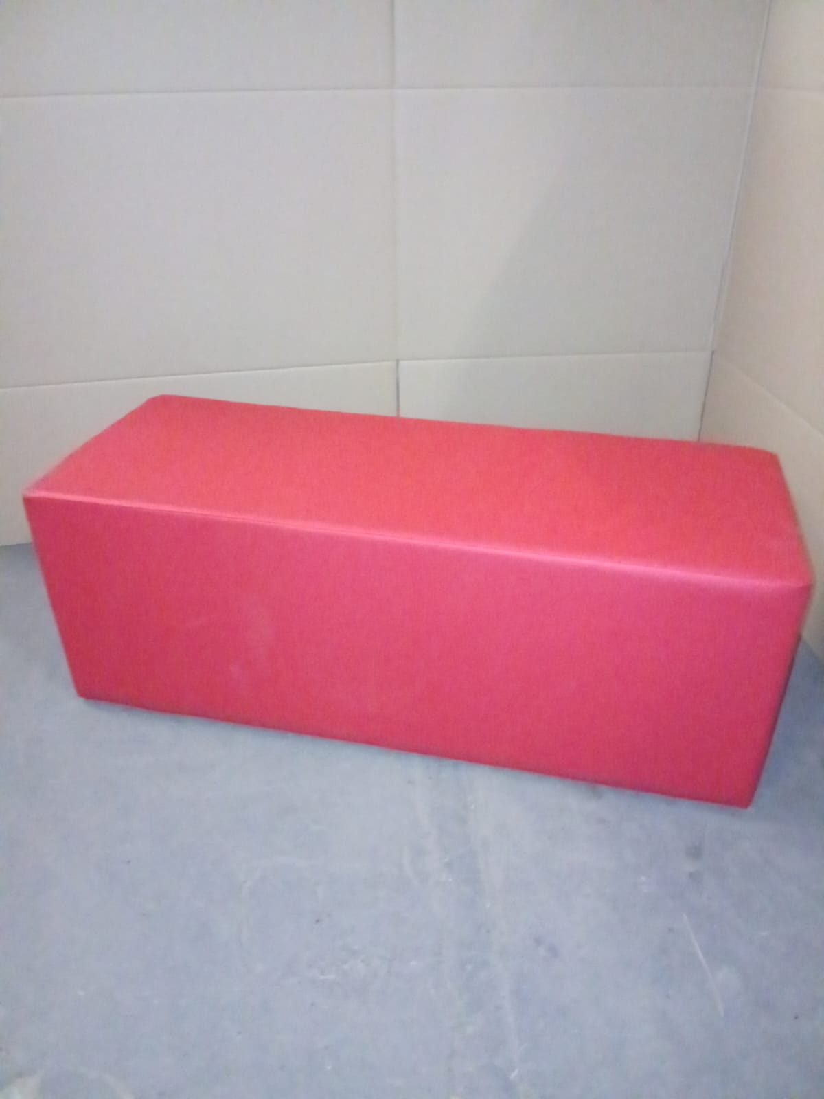 Sitzhocker 120cm (rot) Sonderposten